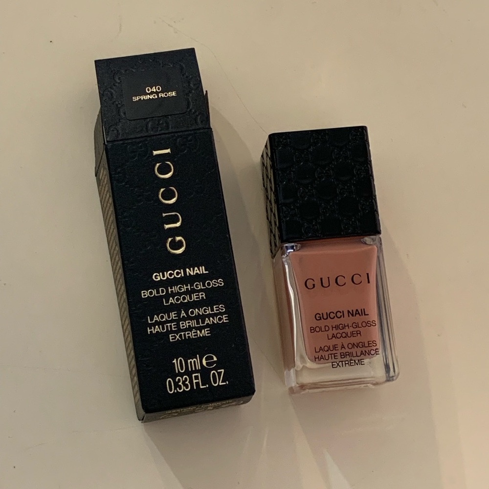 Gucci nail